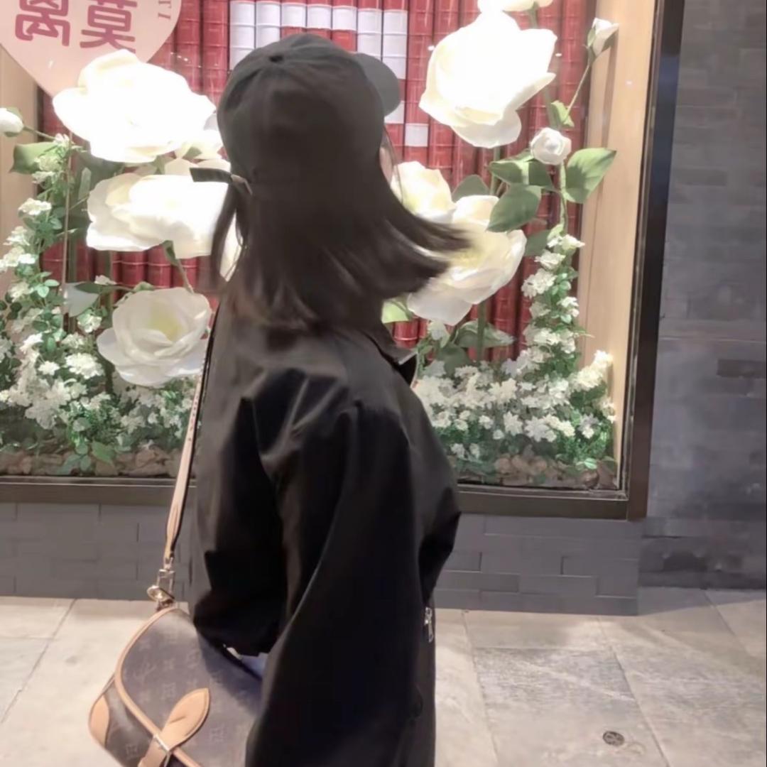 李👰🏻‍♀️
