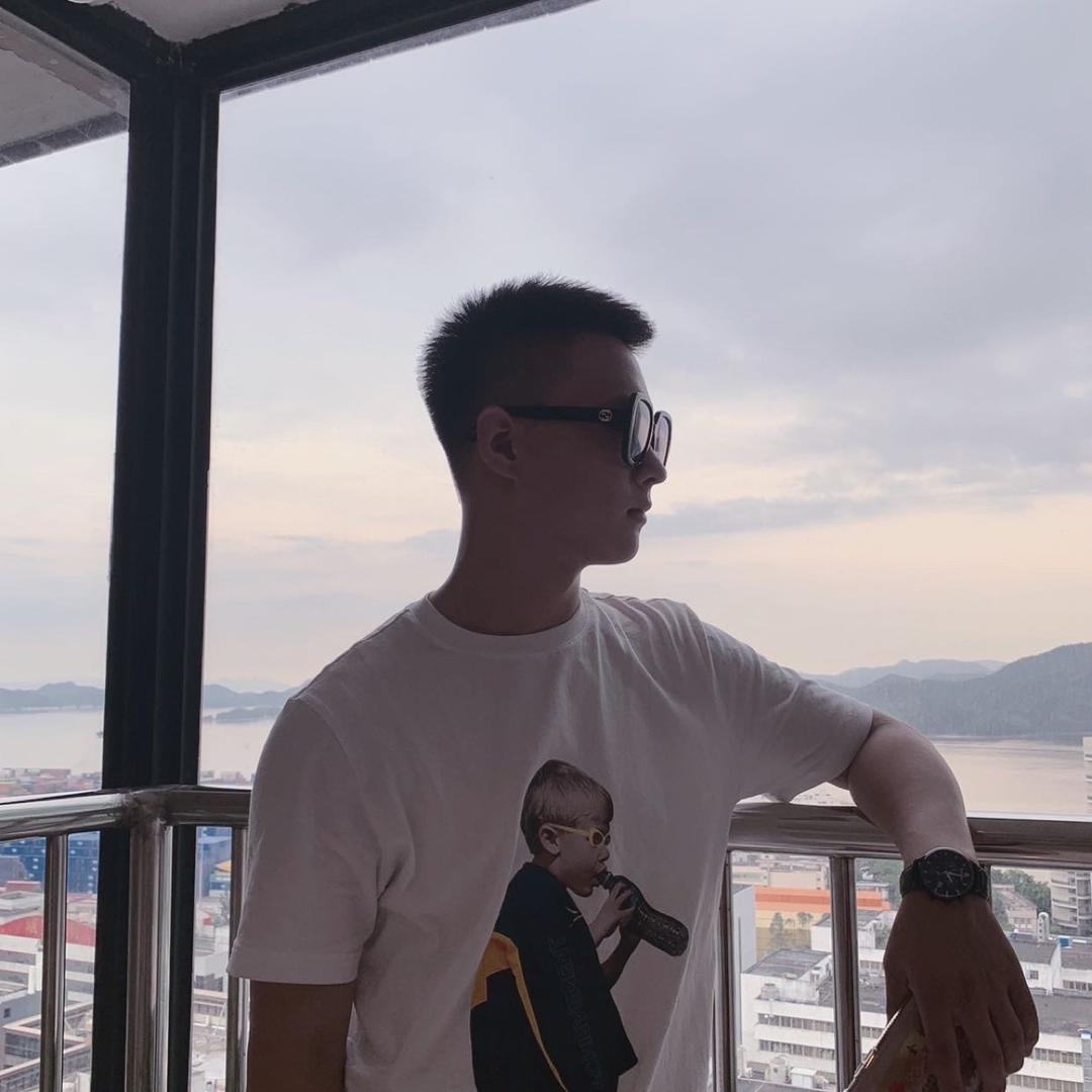 小超同学爱搞机🍎📱