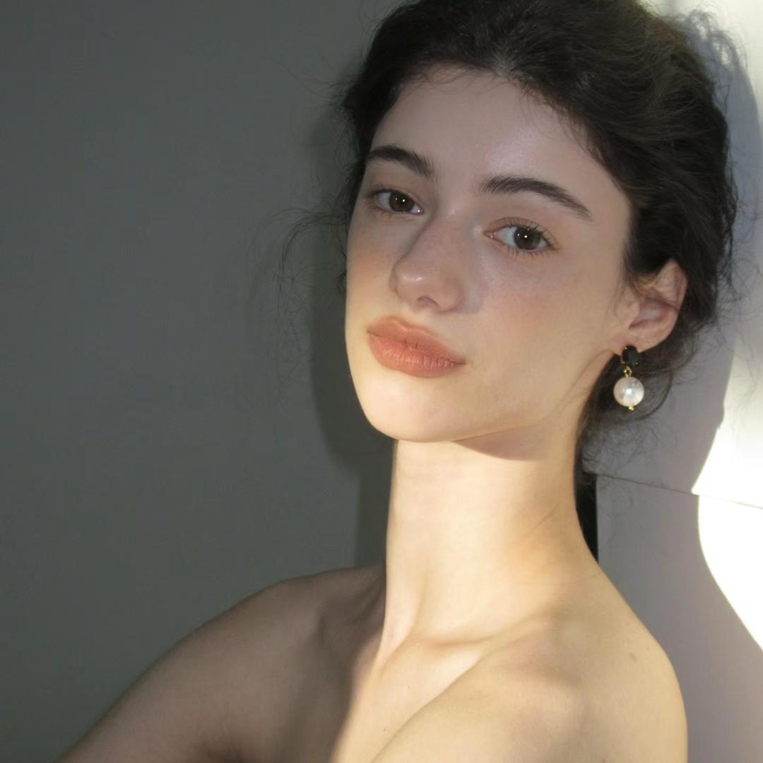 古希腊掌管中古的神