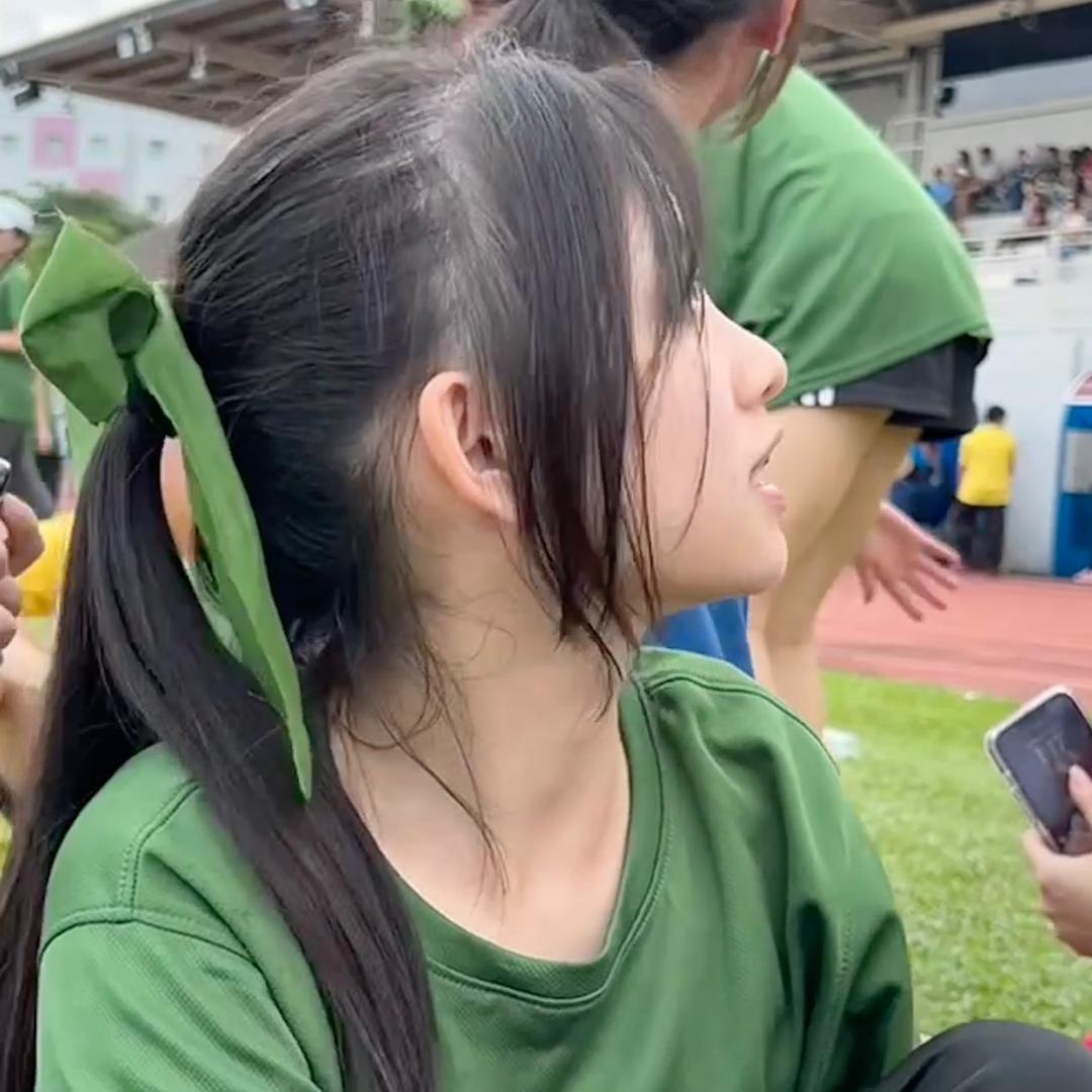 呸