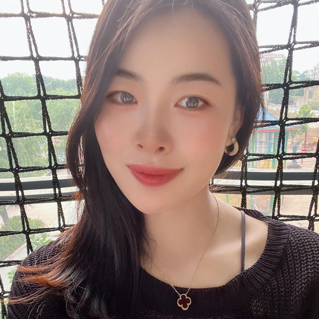 西平婷子形象管理