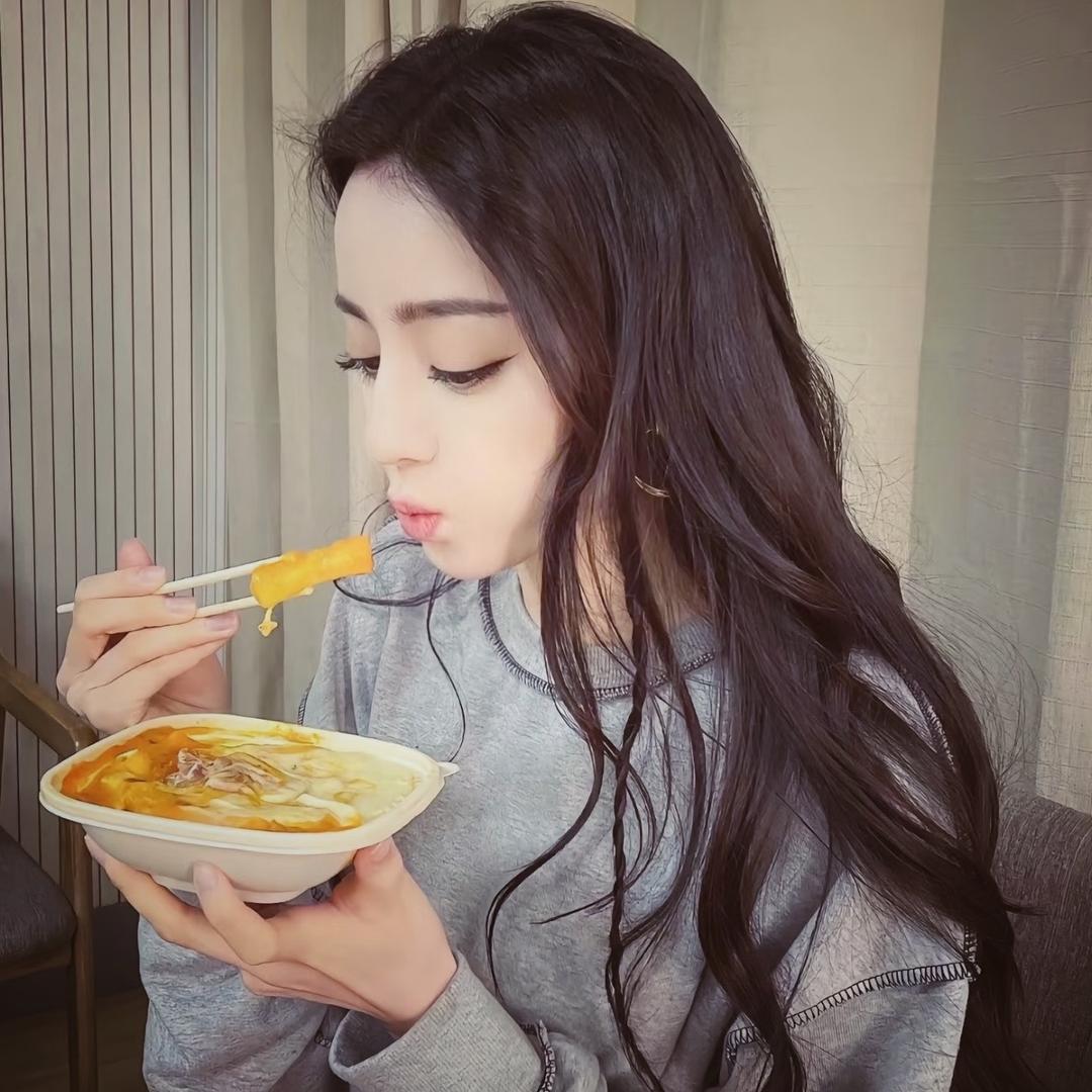 小鲸鱼~