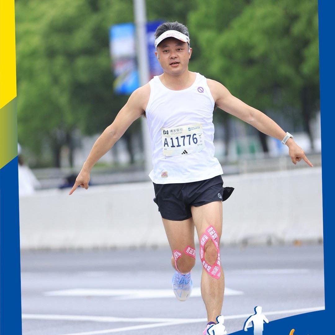 柒哥跑起来