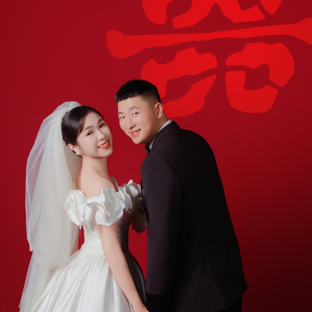 小熊爱吃饼干