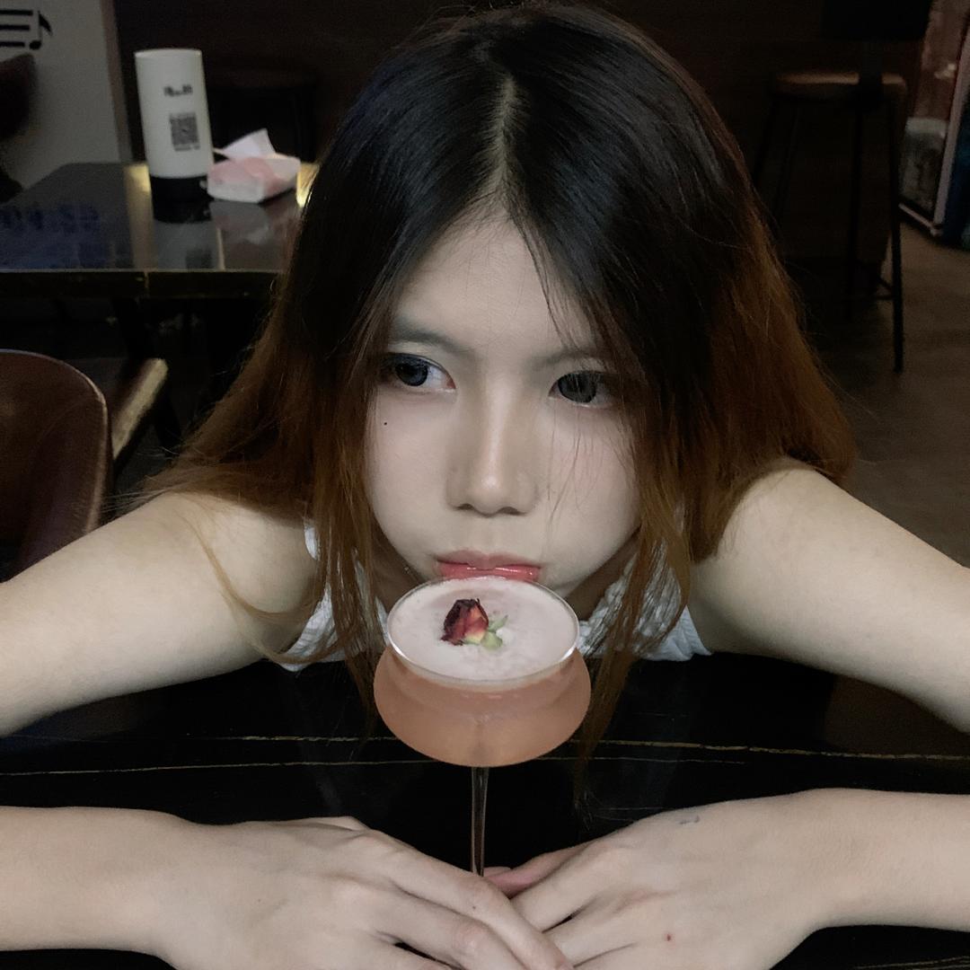 半夜悲伤红玫瑰