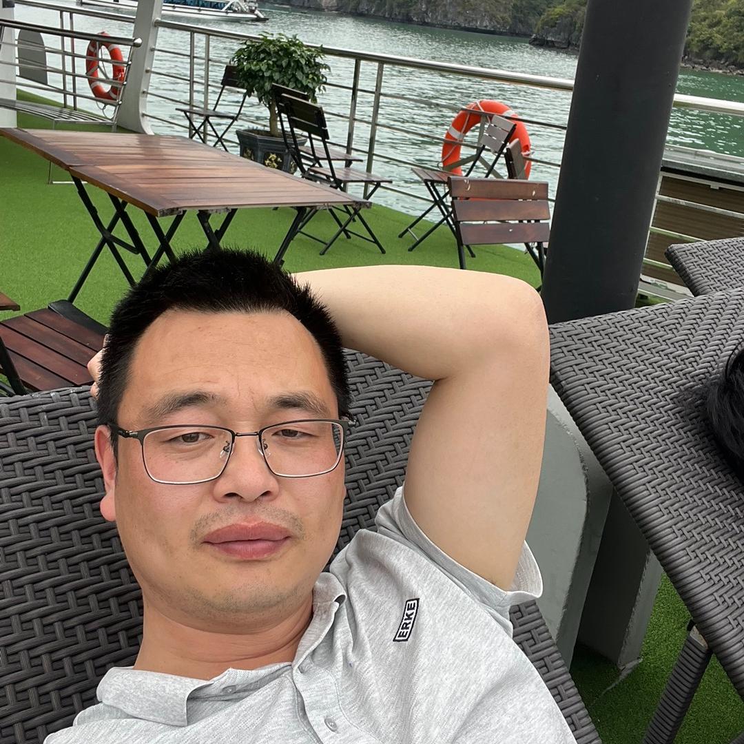 张宽（鱼台墙面涂装服务）