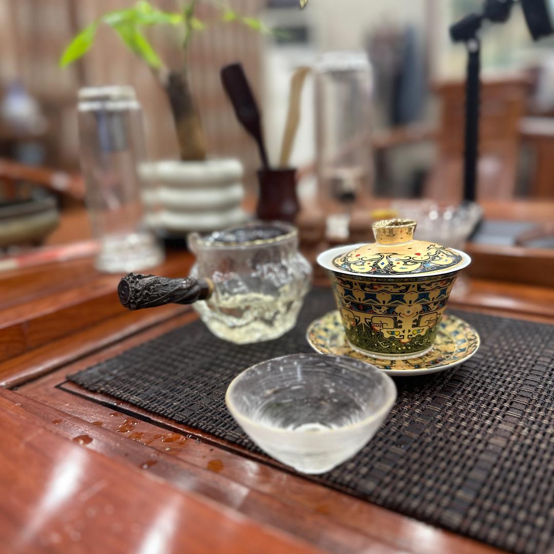 巅峰杨依依