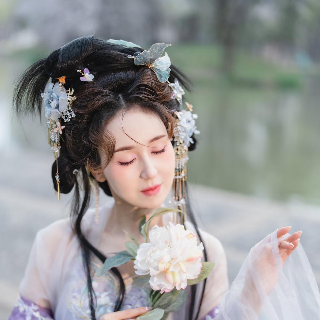 在洛阳的妆造师云梵(兮记国风工作室)