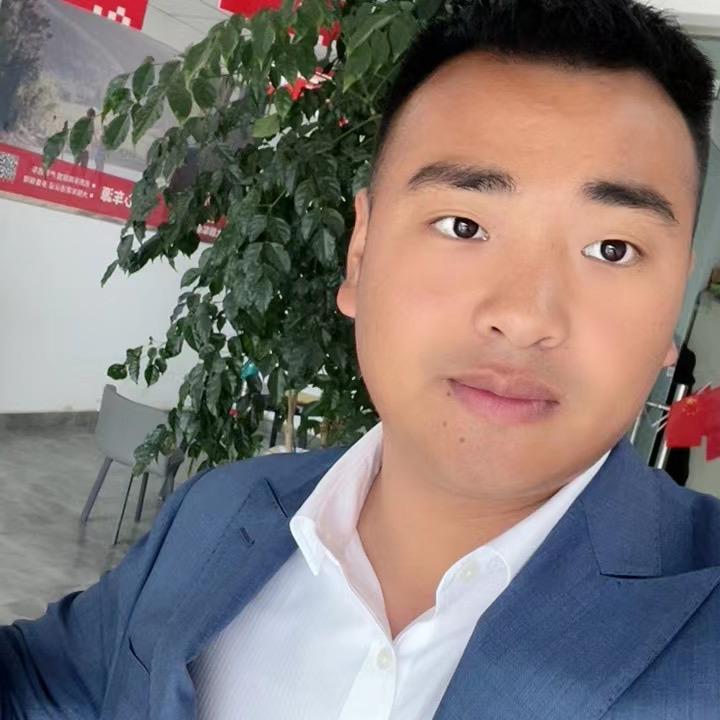 邛崃尚尚2手车小张