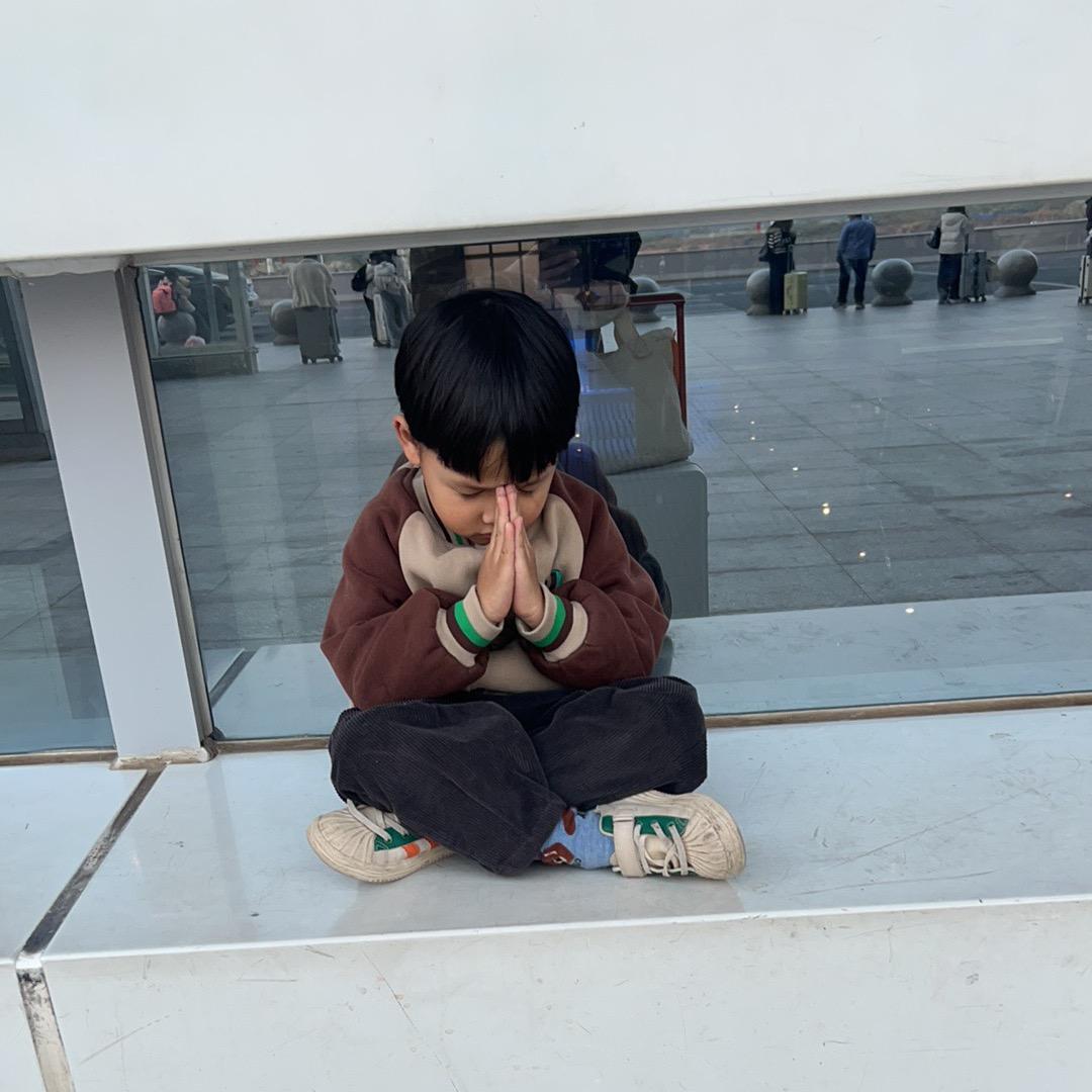拉裤兜