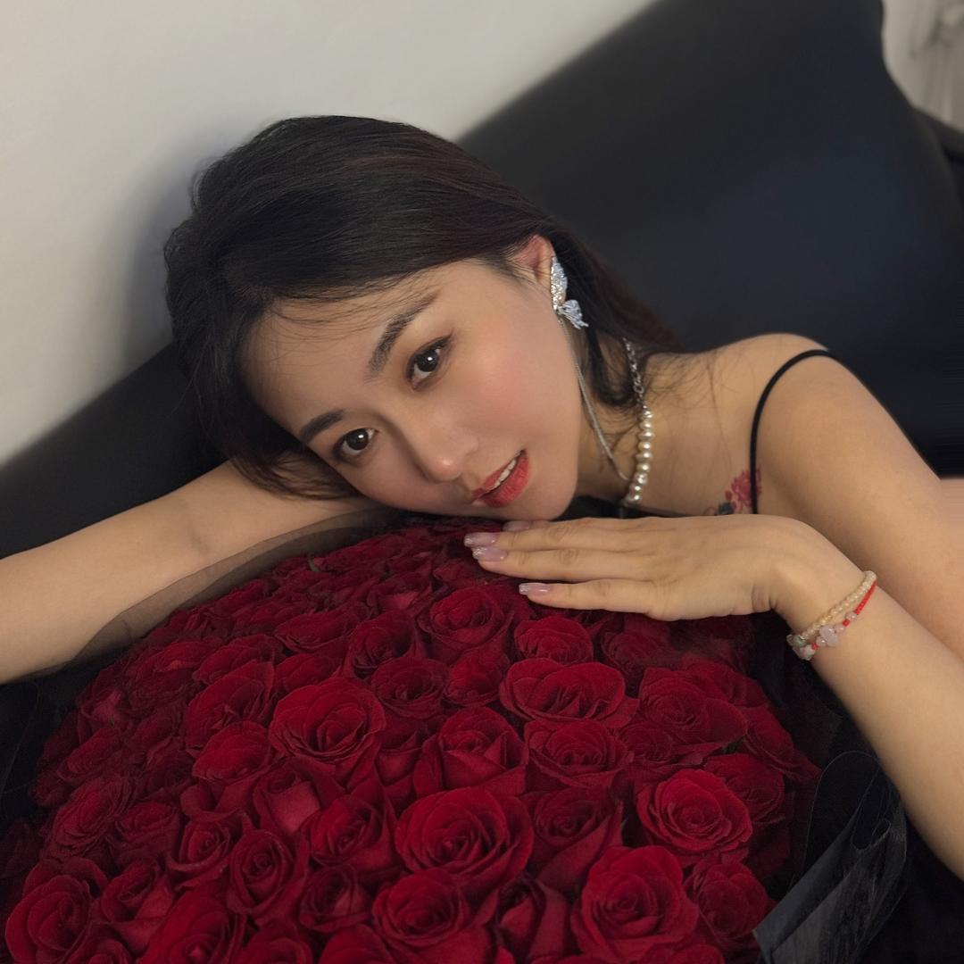 雯子小姐姐