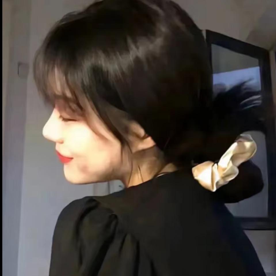 小依