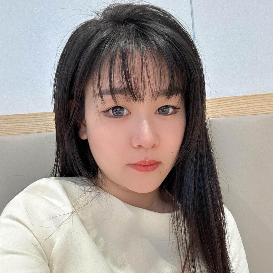 小晏很爱吃