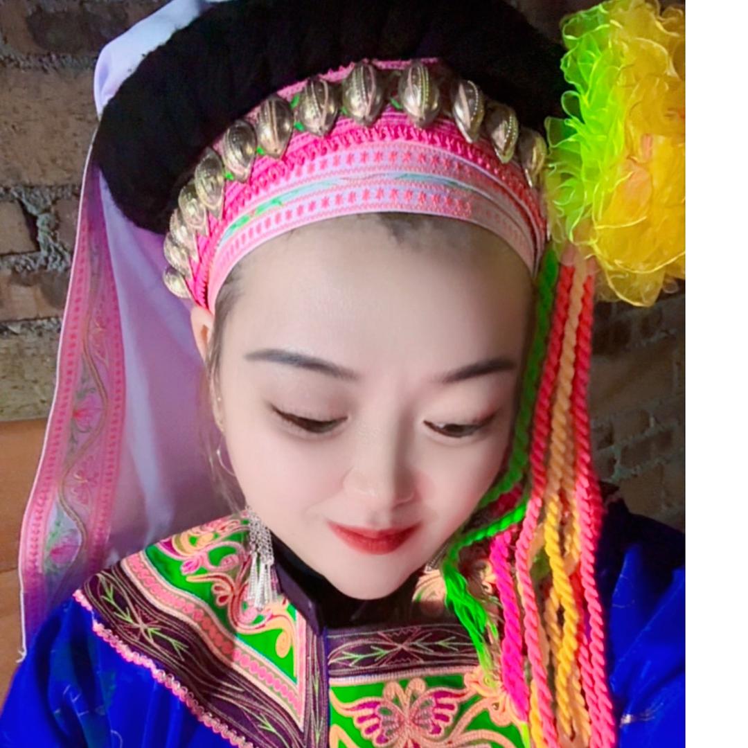 英子（连赞拉黑）
