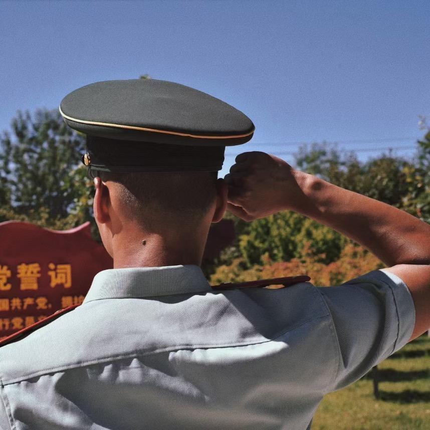 梦回吹角连营