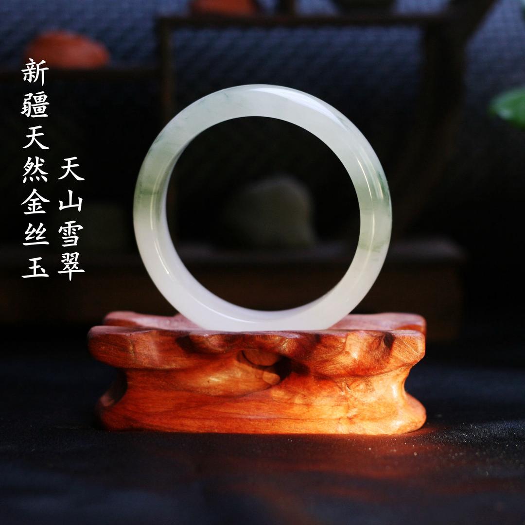 颜汐玉琢玉石店