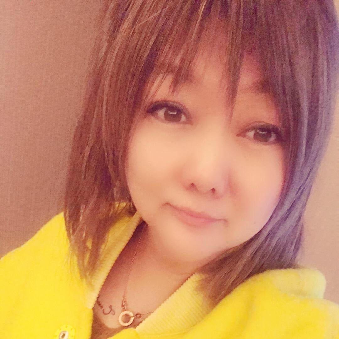 丝美宝鞋服批发