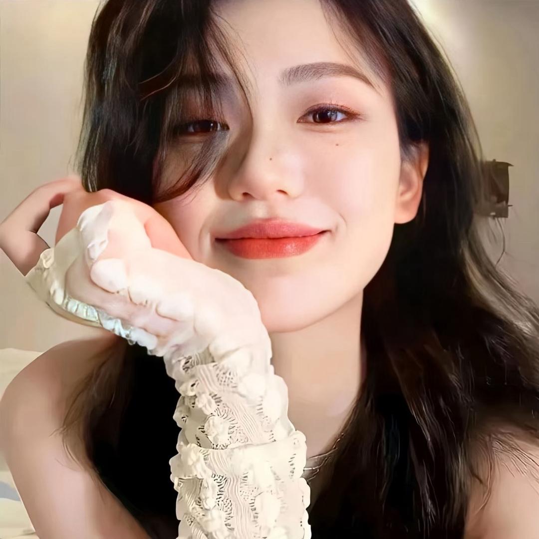 小W爱吃🍐