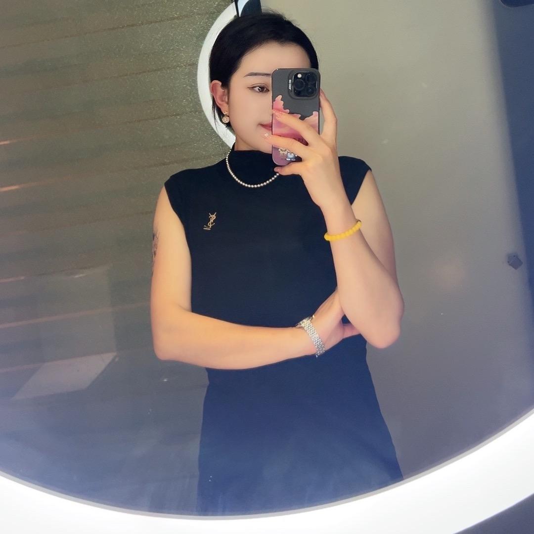 简     •  🍂