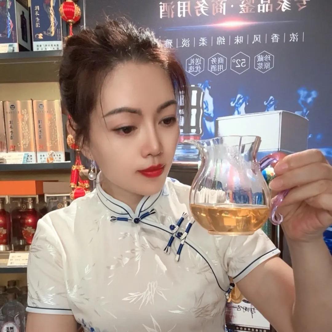 娇姐烟酒茶客栈
