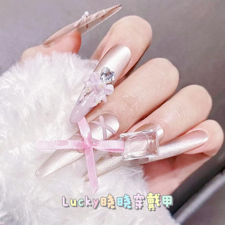 Lucky晓晓穿戴甲