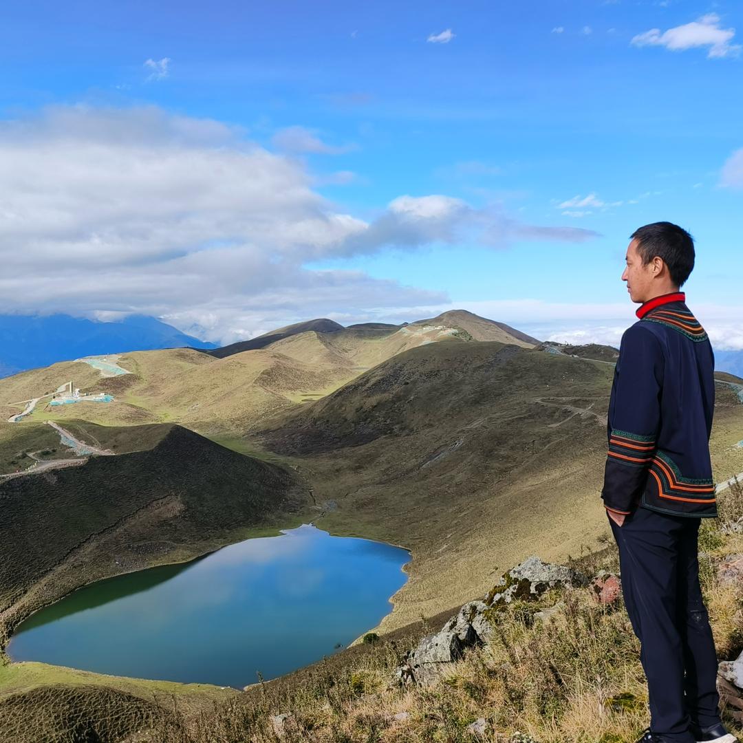 木萨书记在彝海
