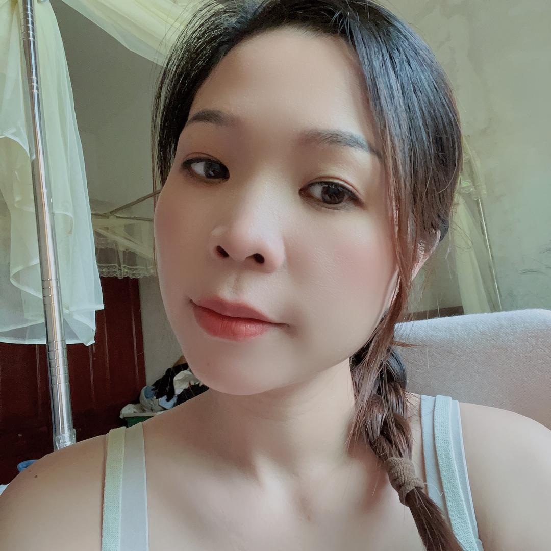 黄丝丝