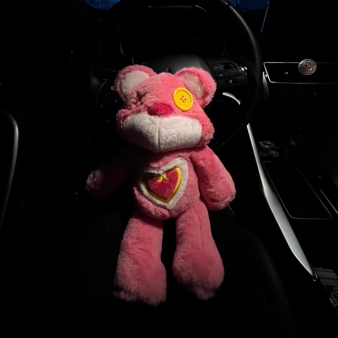 抱住尾巴入睡♌