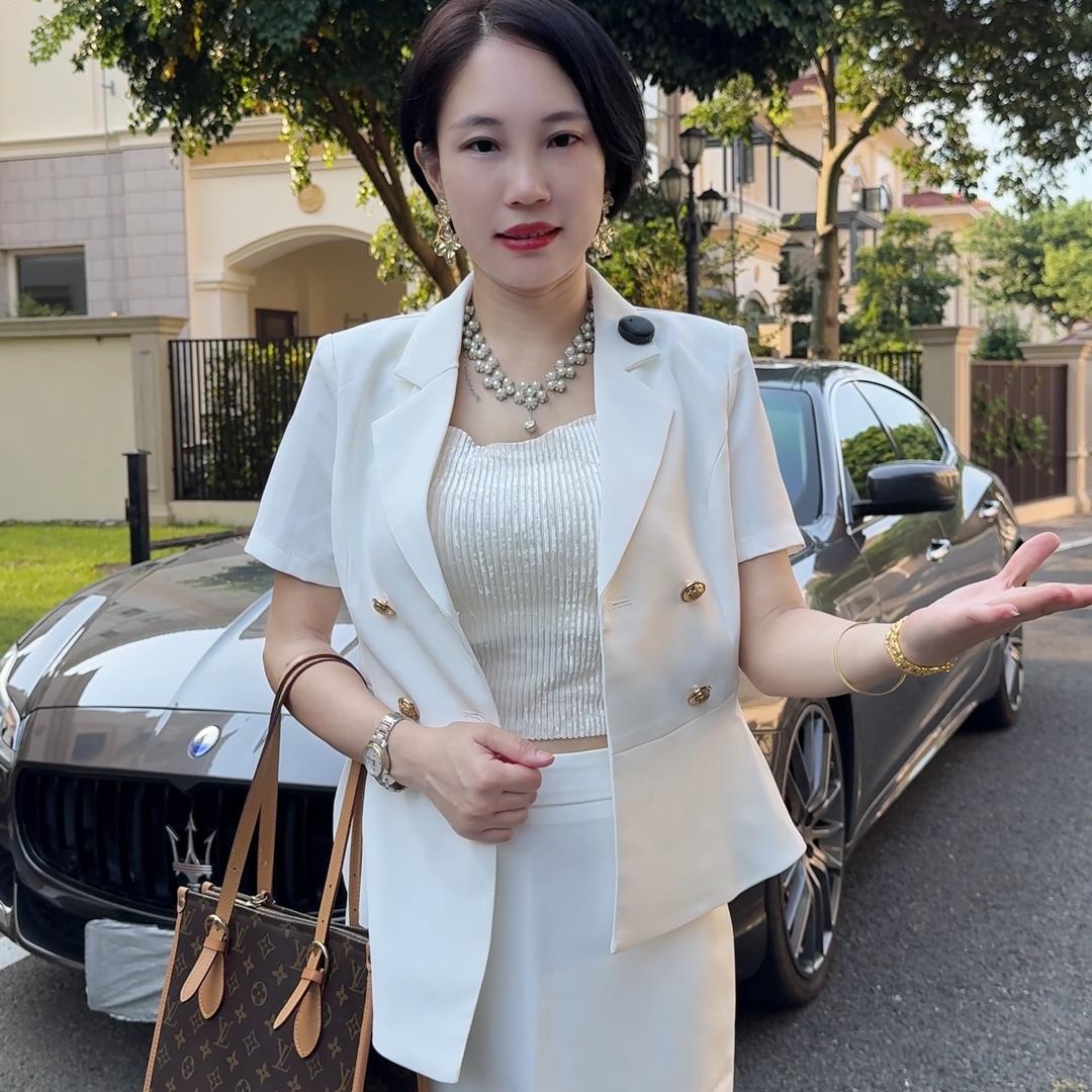 歪老板在干嘛呢？