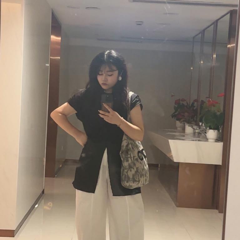 在长安卖锅圈食汇的小颖