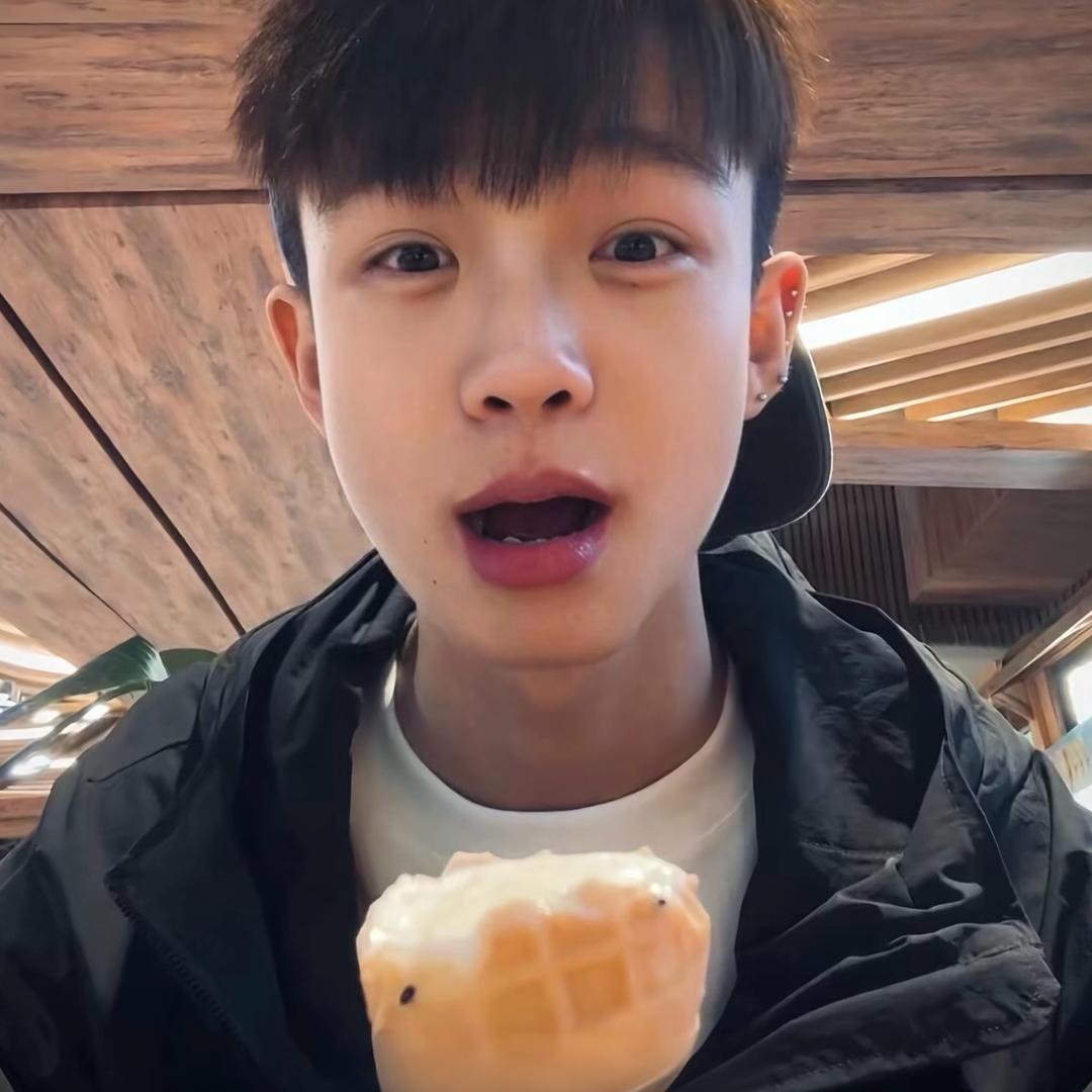 林逸