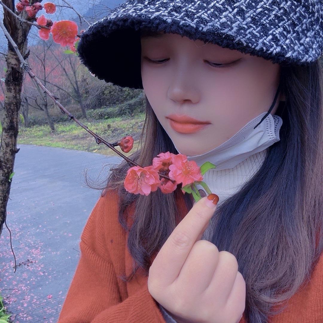 Juaᴗnᥫᩣ