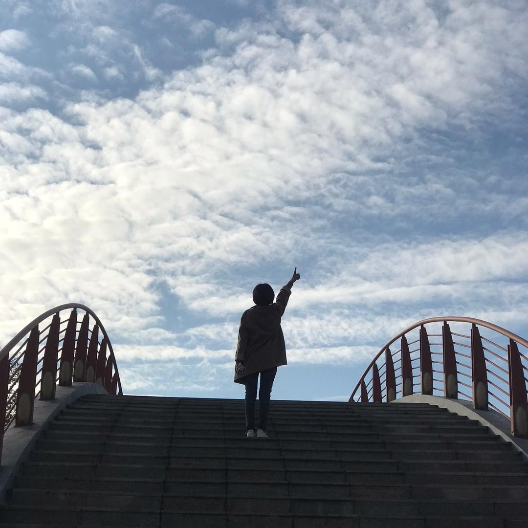 恐龙小姐姐