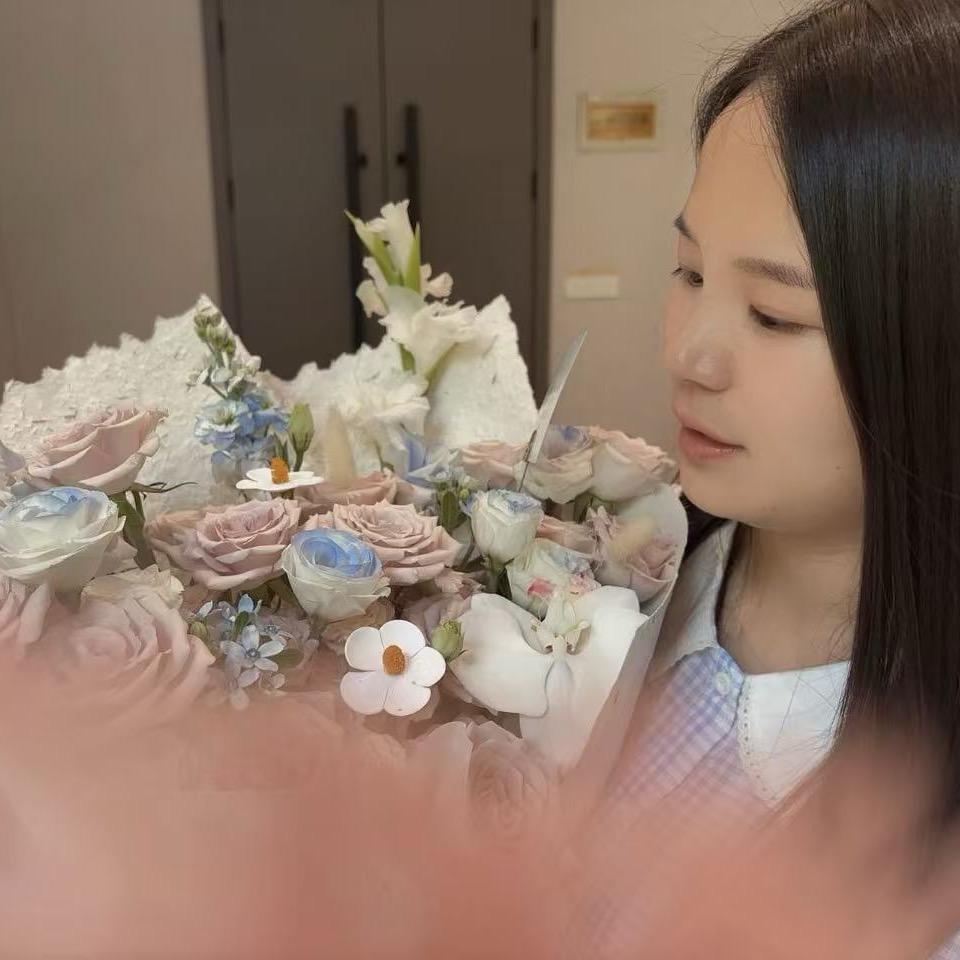 旅游百事通段惠丽