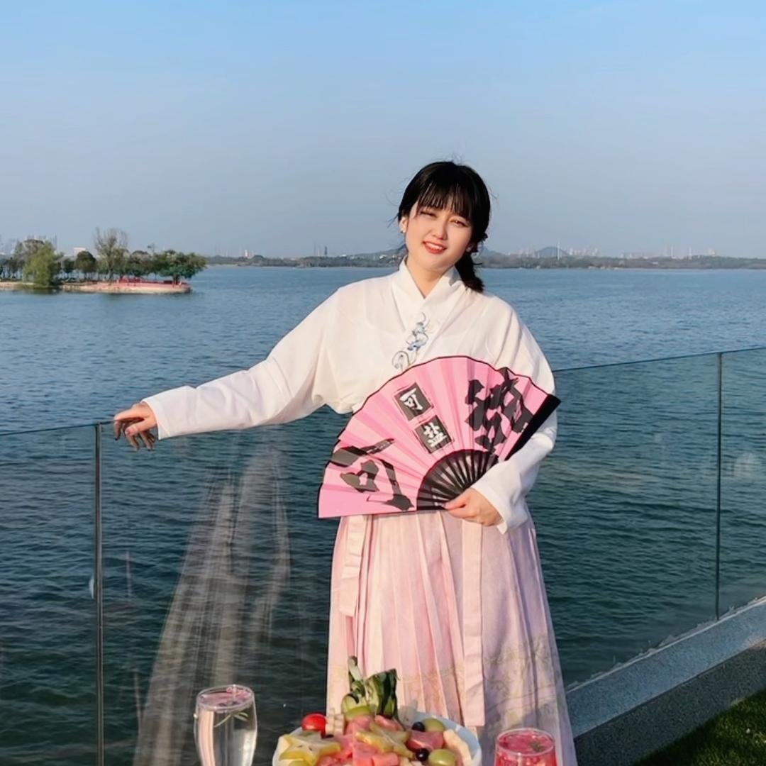 泡芙甜甜圈