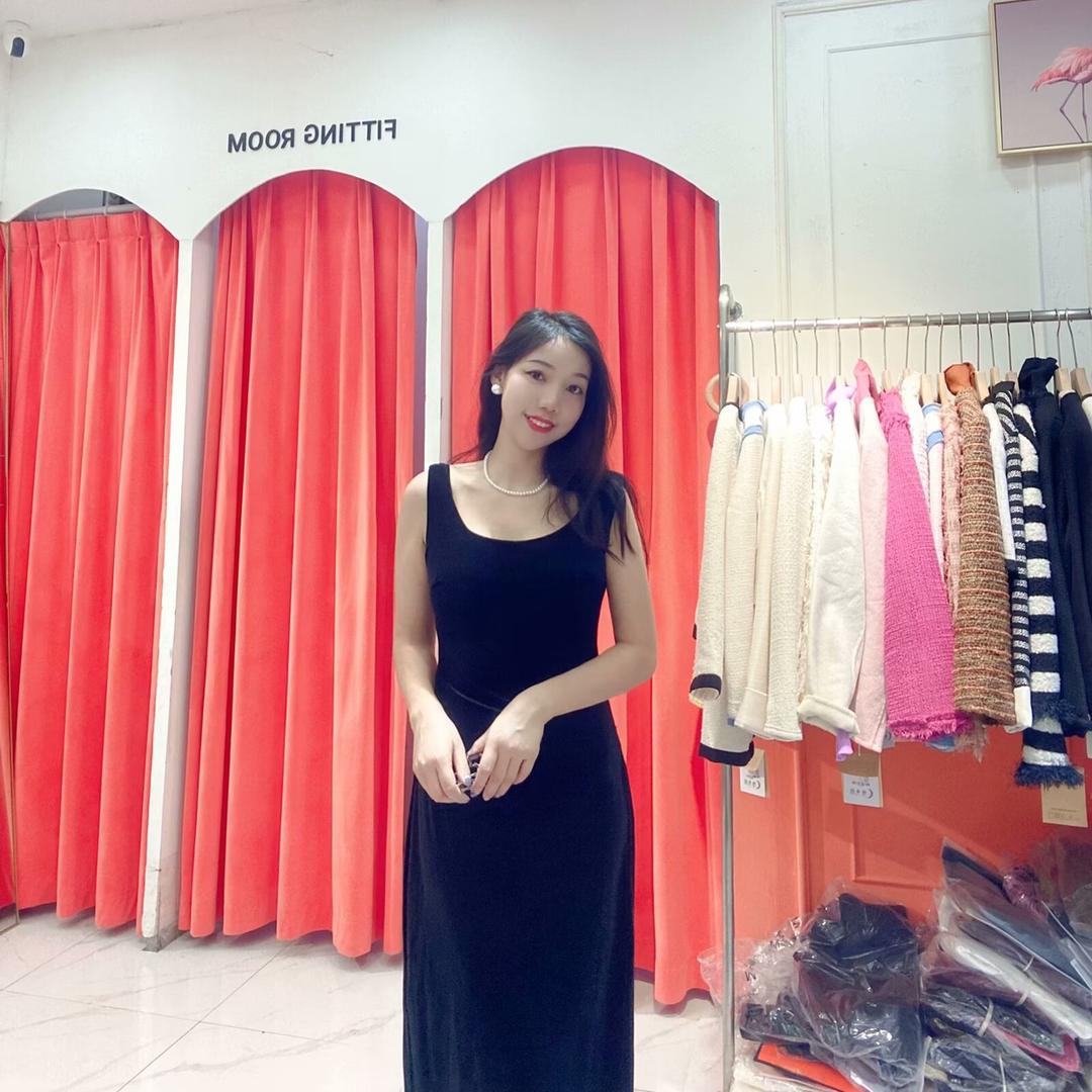 董董董幺妹服饰