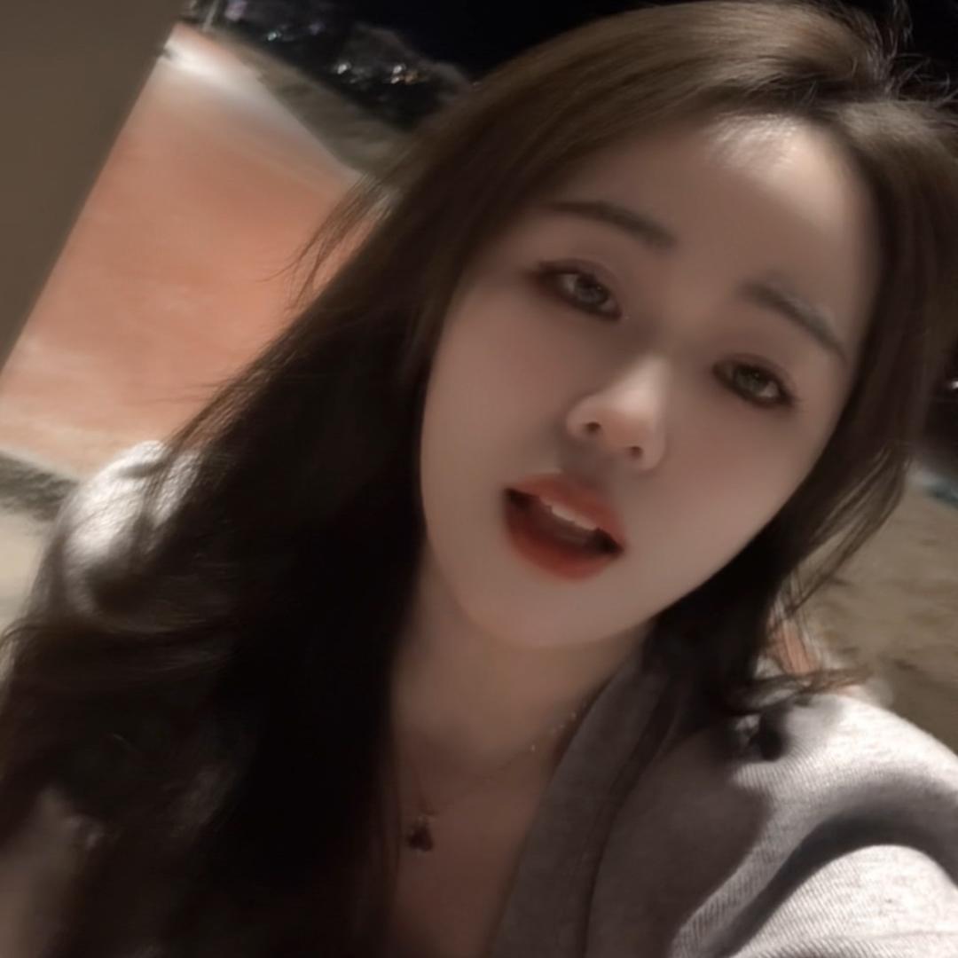 杨杨得亿👯‍♀️