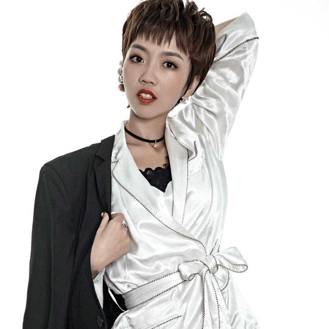 铭艺好物【丽莎】6月4日11点10分开播