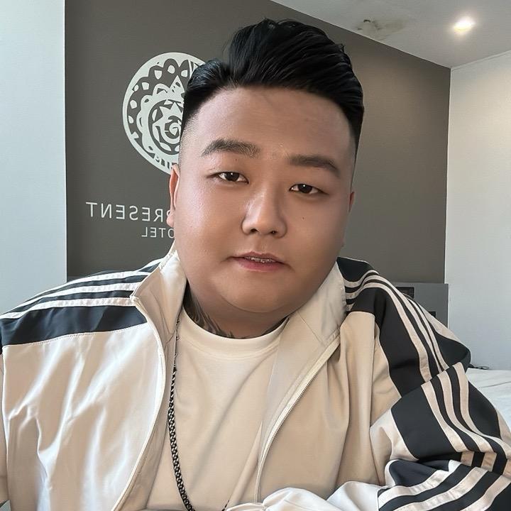 逯鹏威（活着就得劲）