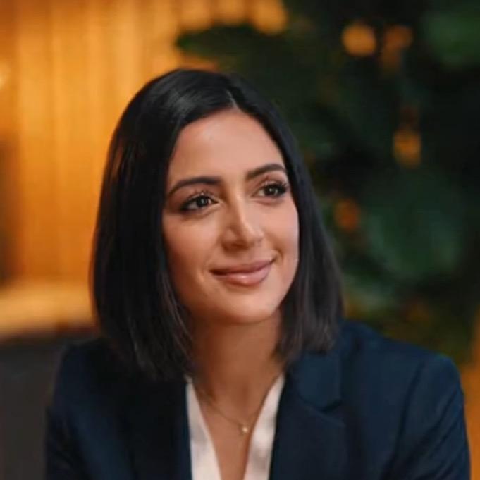 出海安心官Lina Mansour