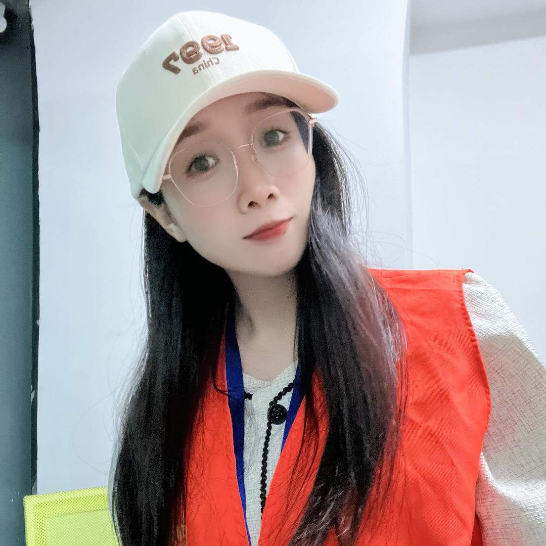 人事小娜