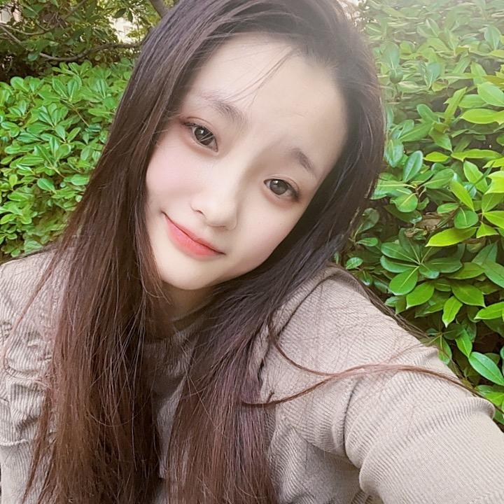 泡芙小翊