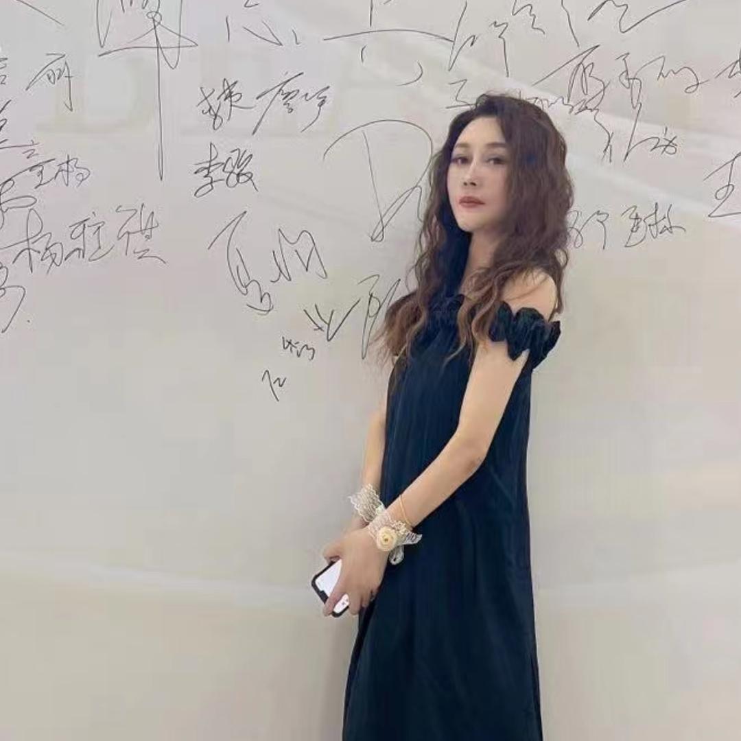 重庆博丽莱服装有限公司