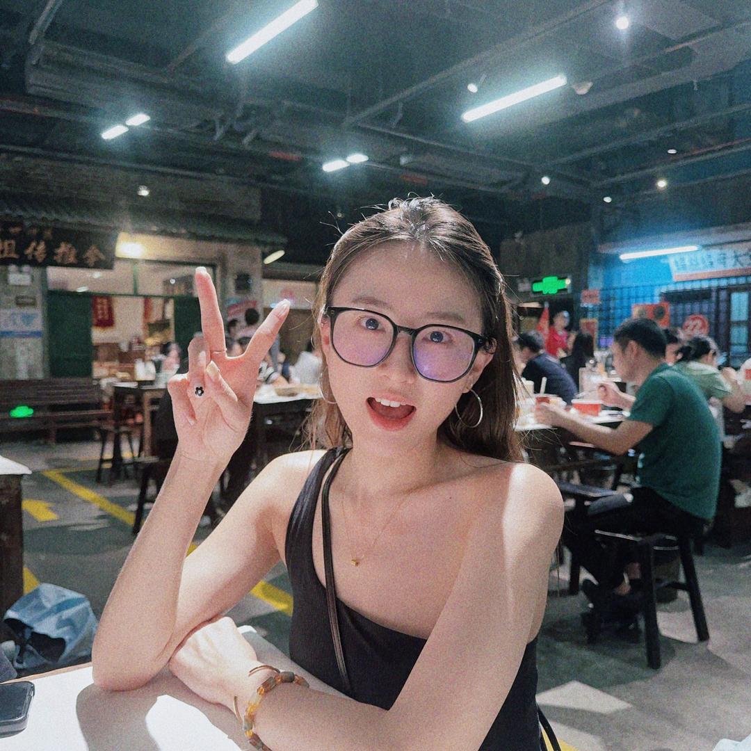 小结巴阿巴阿巴不结巴🍒