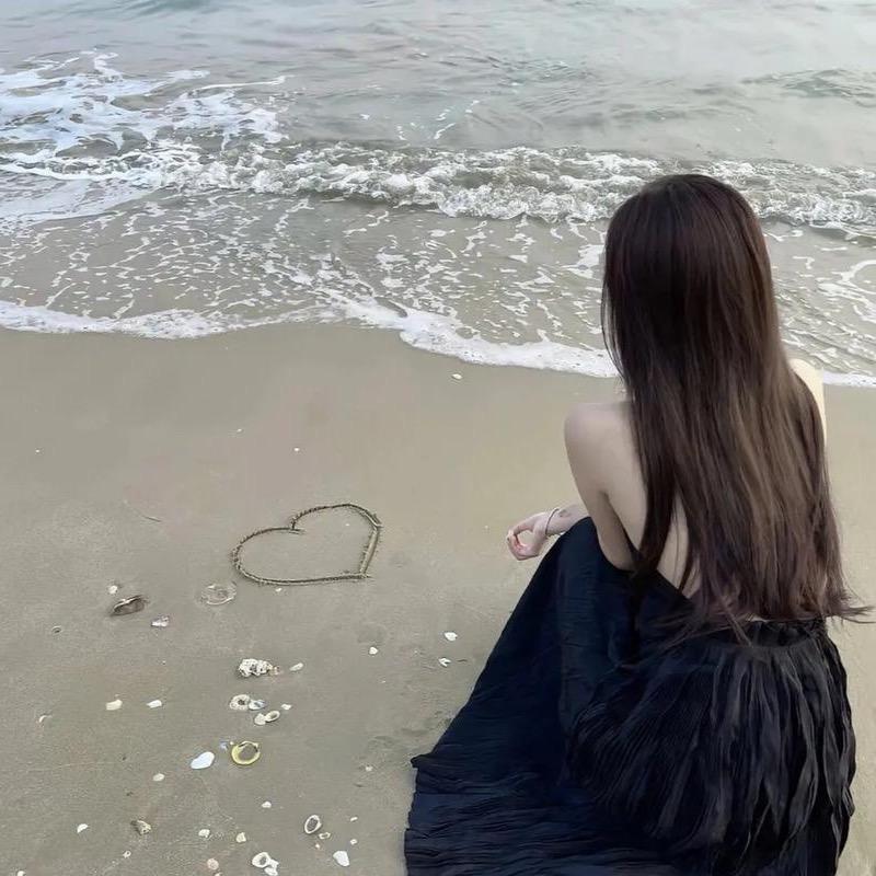是  张：Zha♡̶𓈒𓏸ng