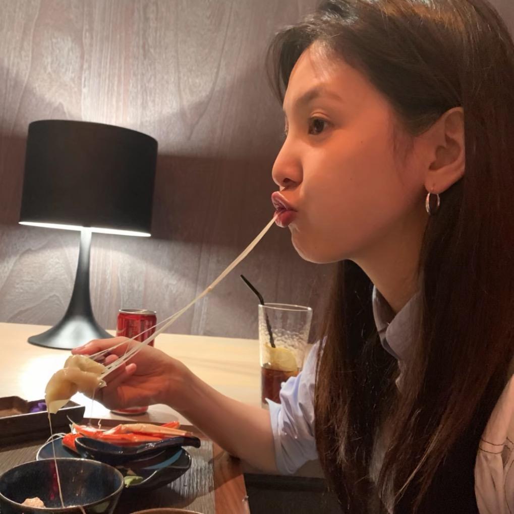 梨子杏月