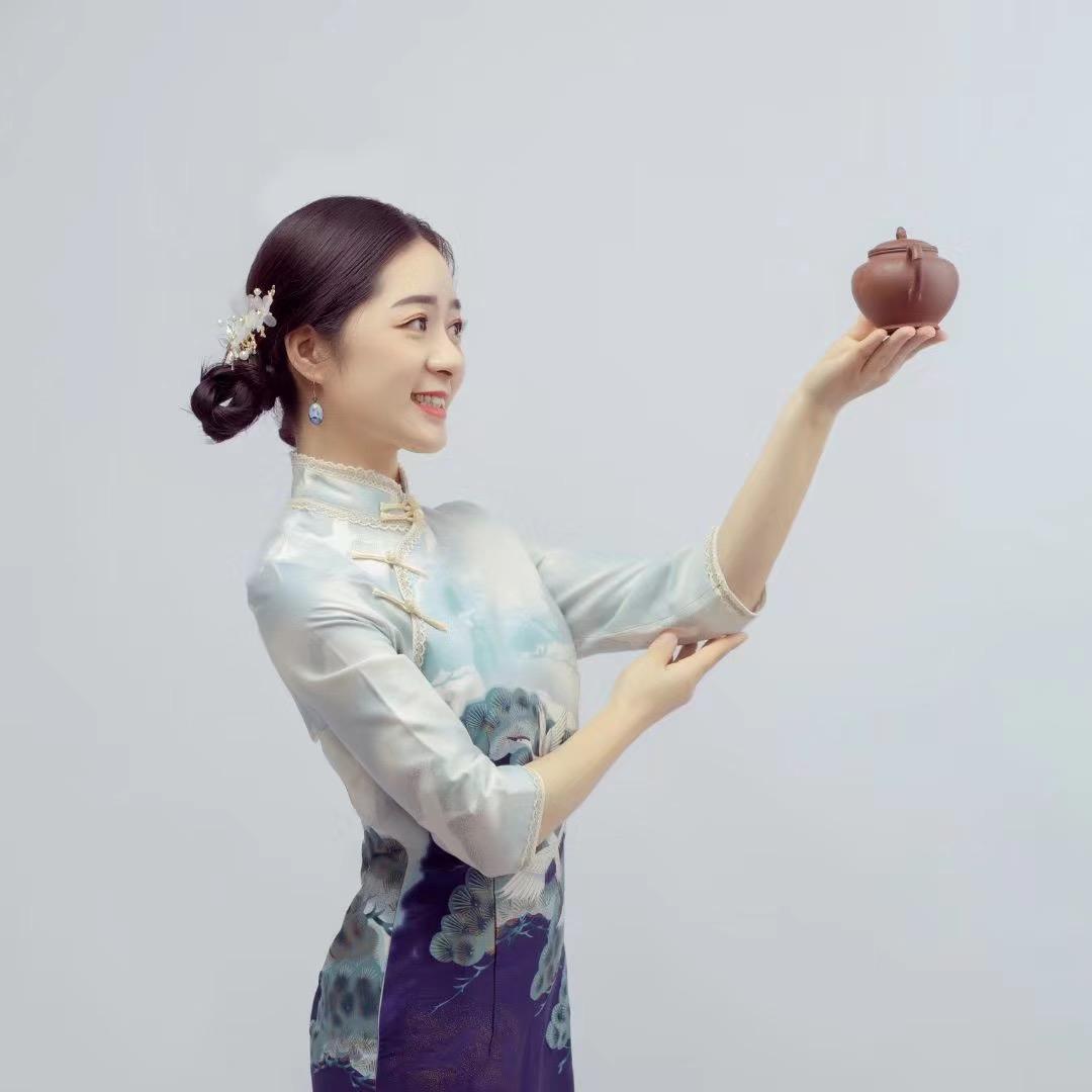 勐腊茶艺培训李老师