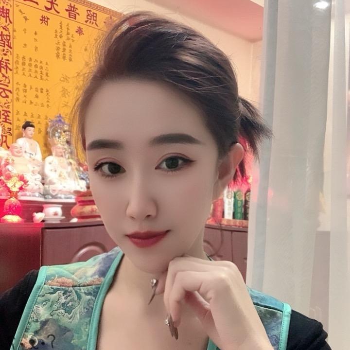 晶晶🦊结善缘🐍