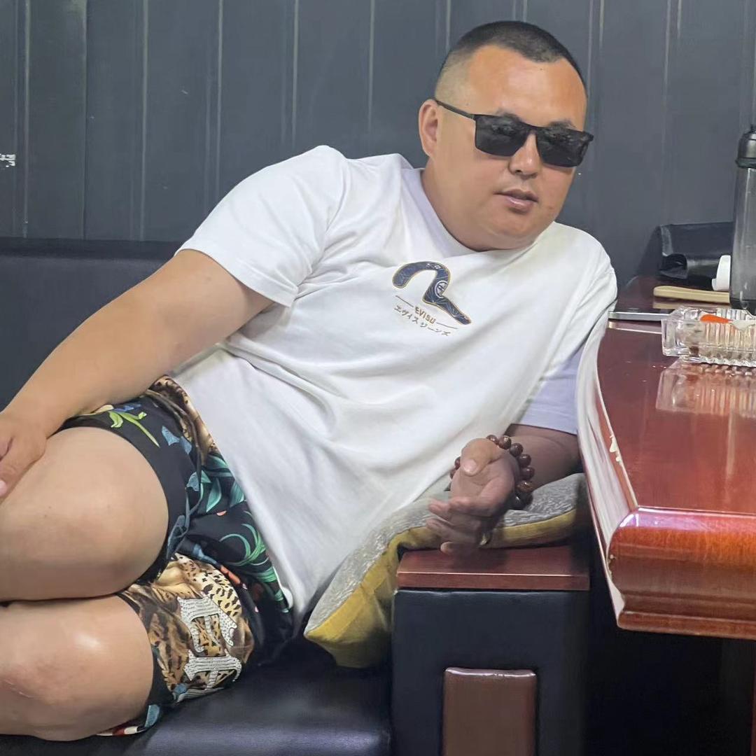 六哥二手车批发零售