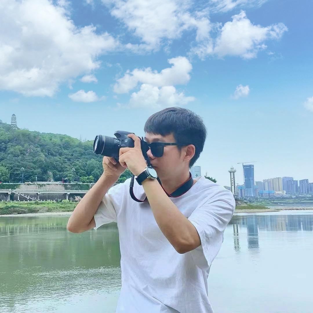 峰小云